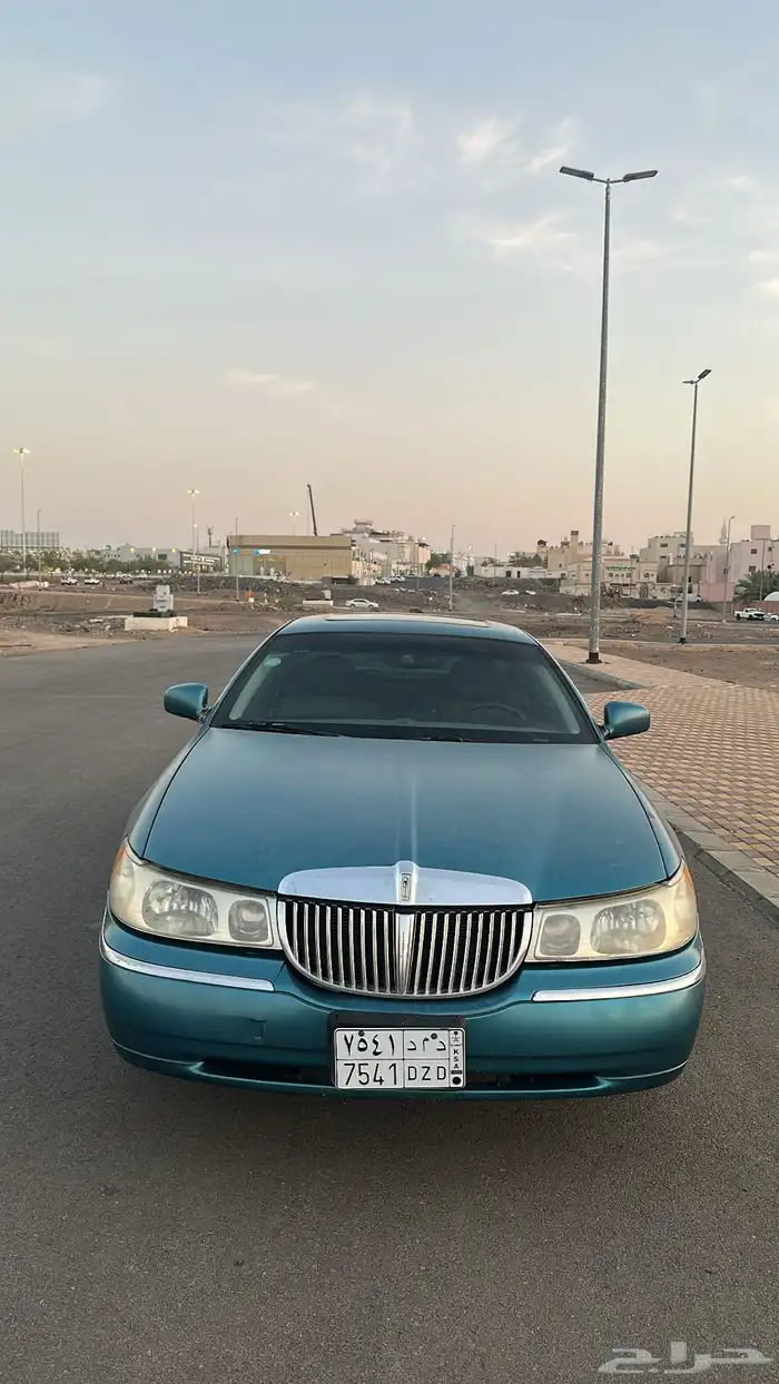 لينكون تاون كار 2001 1