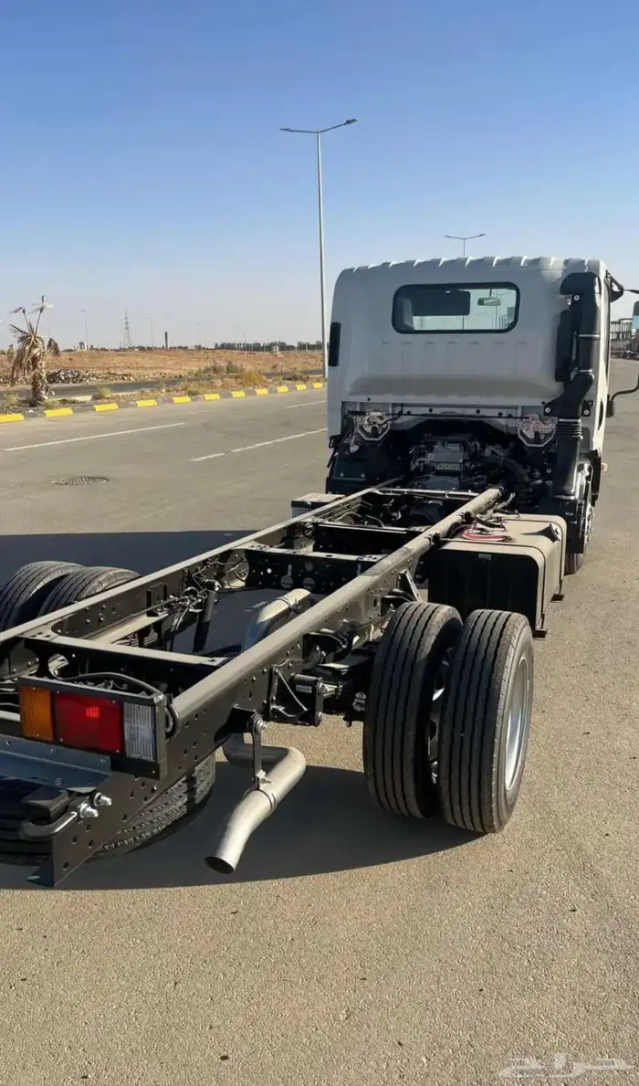 ايسوزو دينا 4.95 طن م 2025 سعر   102.900 2