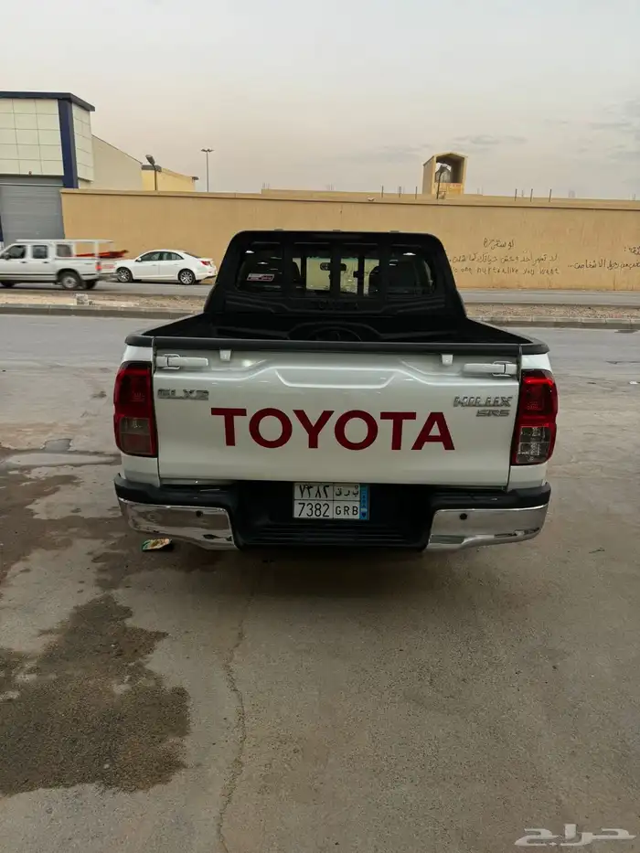 هايلكس 2021 فل 4