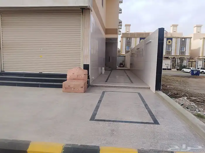 عمارة للإيجار بالكامل على شارع تجاري 1
