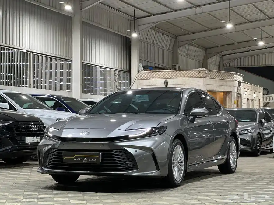 كامري LE بنزين موديل 2025 2