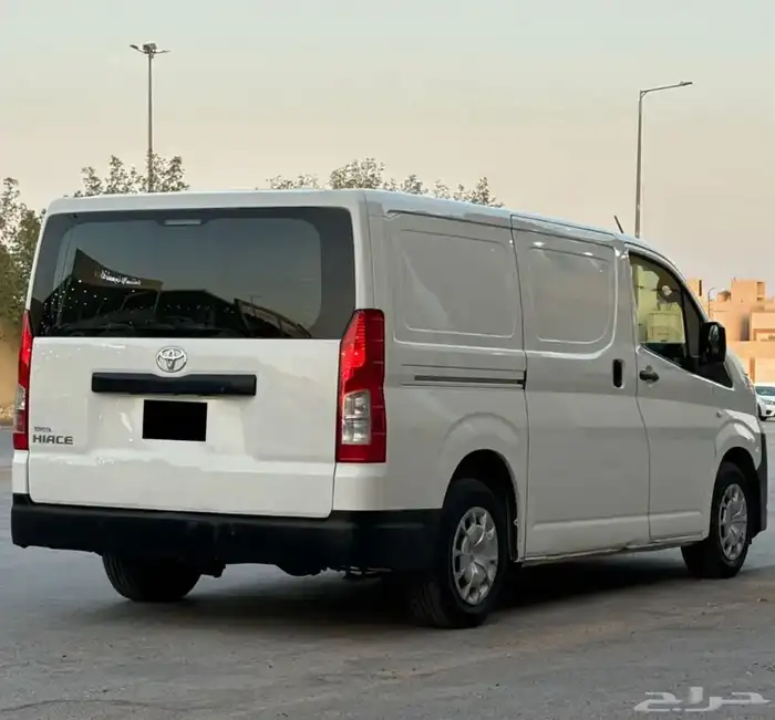 باص هايس فان ديزل بضاعة للايجار مع السايق 3