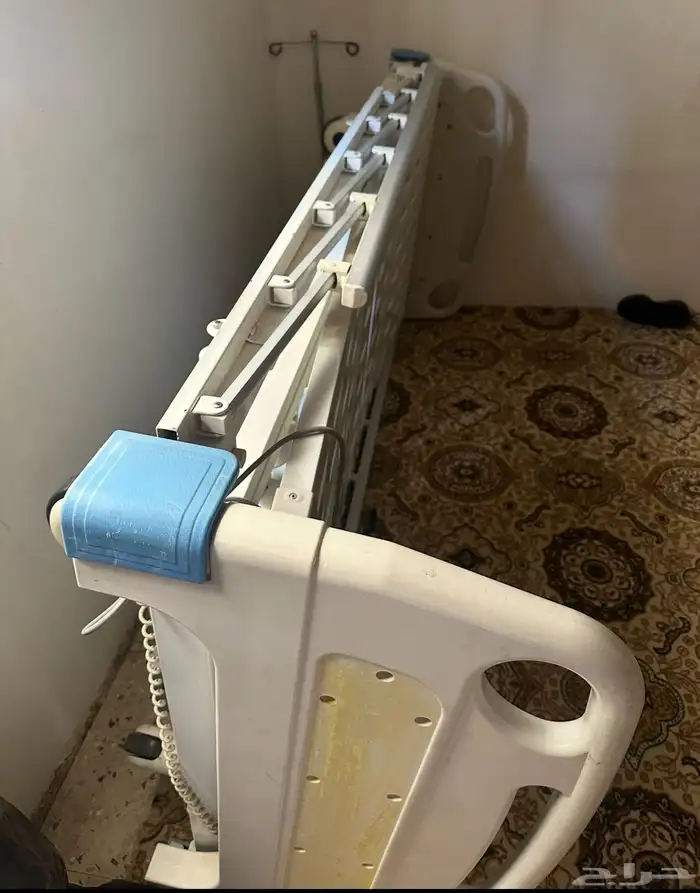 سرير طبي للبيع 0