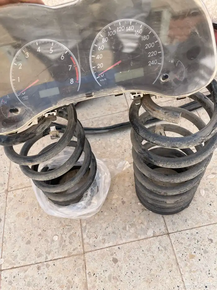 غراض صني وكرولا ويايات جيب 3