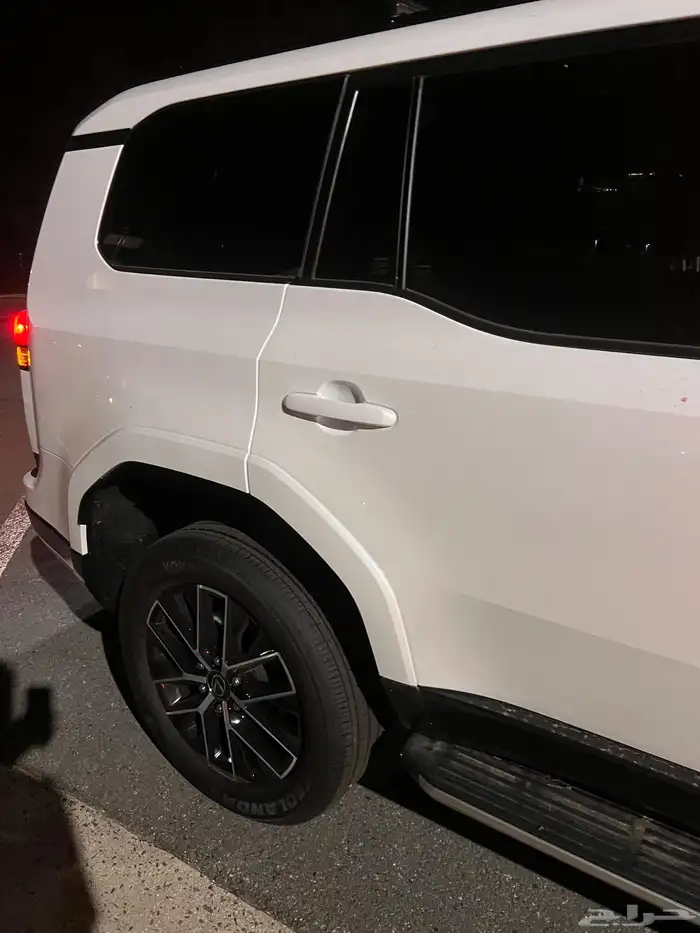 لكزس GX 550 PREMIUM PLUS 2024 23