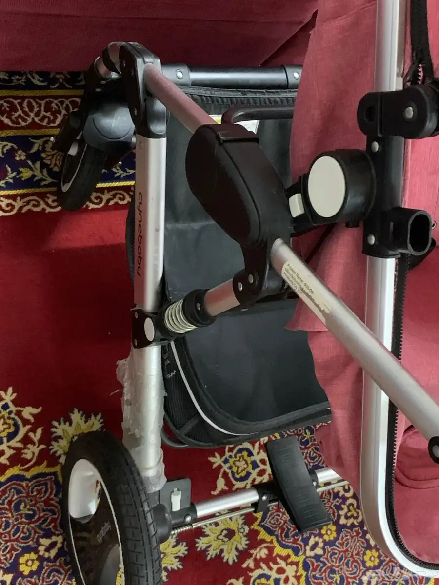 للبيع عربية اطفال من ساين بيبي 2