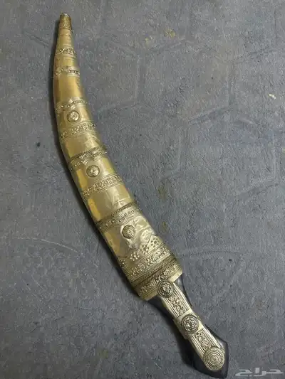 جنبيه نضييفه و قديمه جدا و من الحديد القوي 0