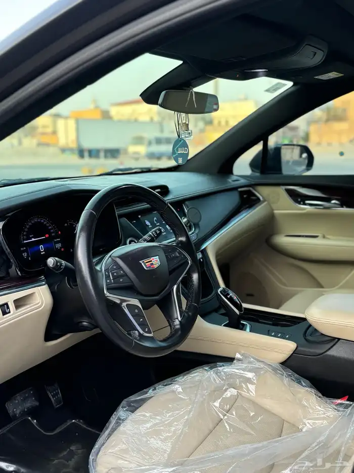 كاديلاك XT5 2019 اول مالك 12