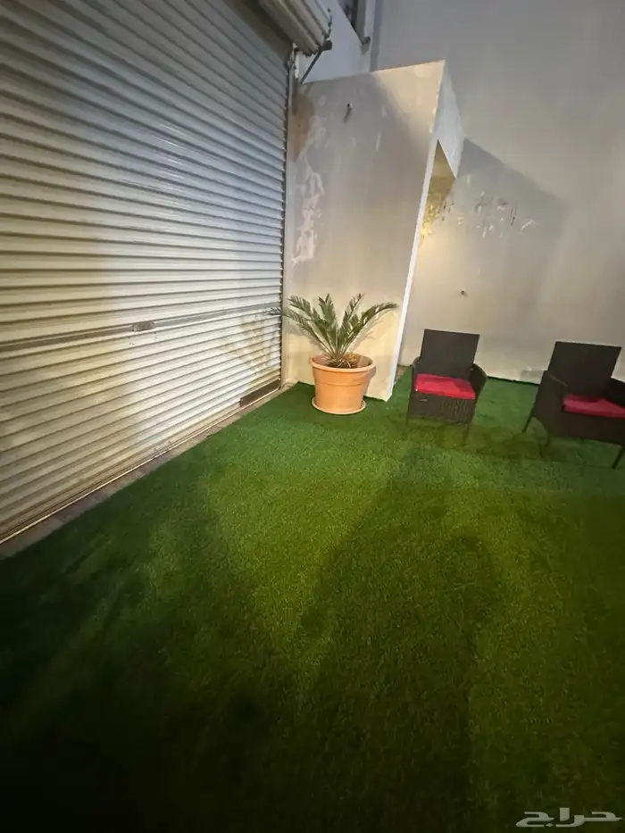 استوديو واسع بجلسة خارجية ايار يومي فقط 20