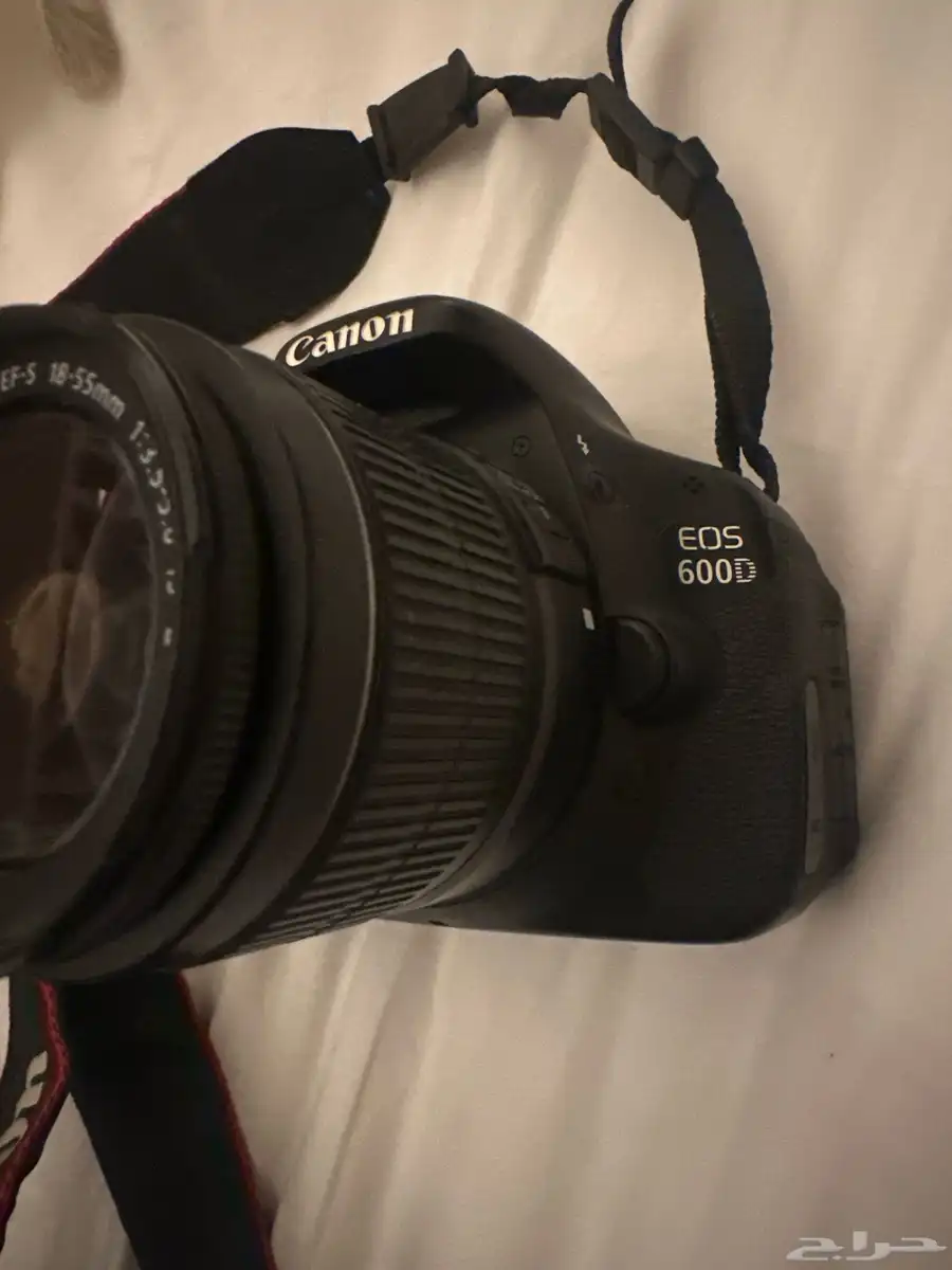 كاميرا كانون D600 مع شنطة و عدسة اضافية index