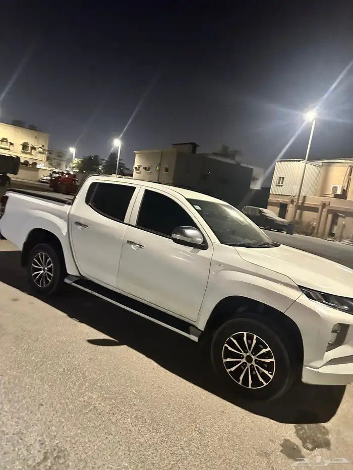 ميستوبيشي ال200 موديل 2022 0
