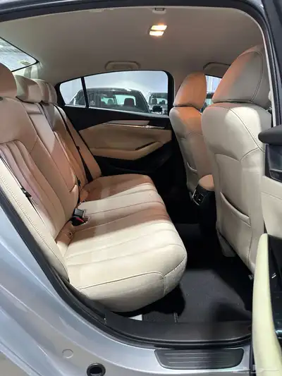 مازدا 6 2022 فضي 20