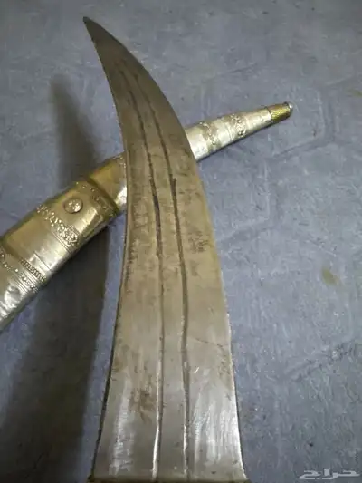 جنبيه نضييفه و قديمه جدا و من الحديد القوي 2