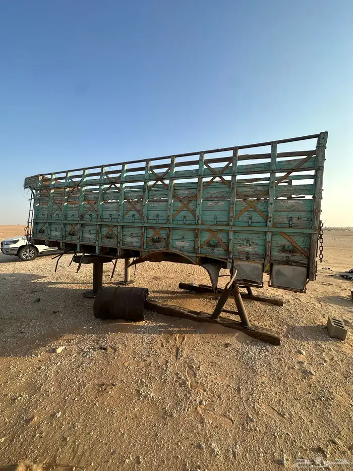 صندوق عايدي للبيع قديم حديده طيب وخشبه طيب 0