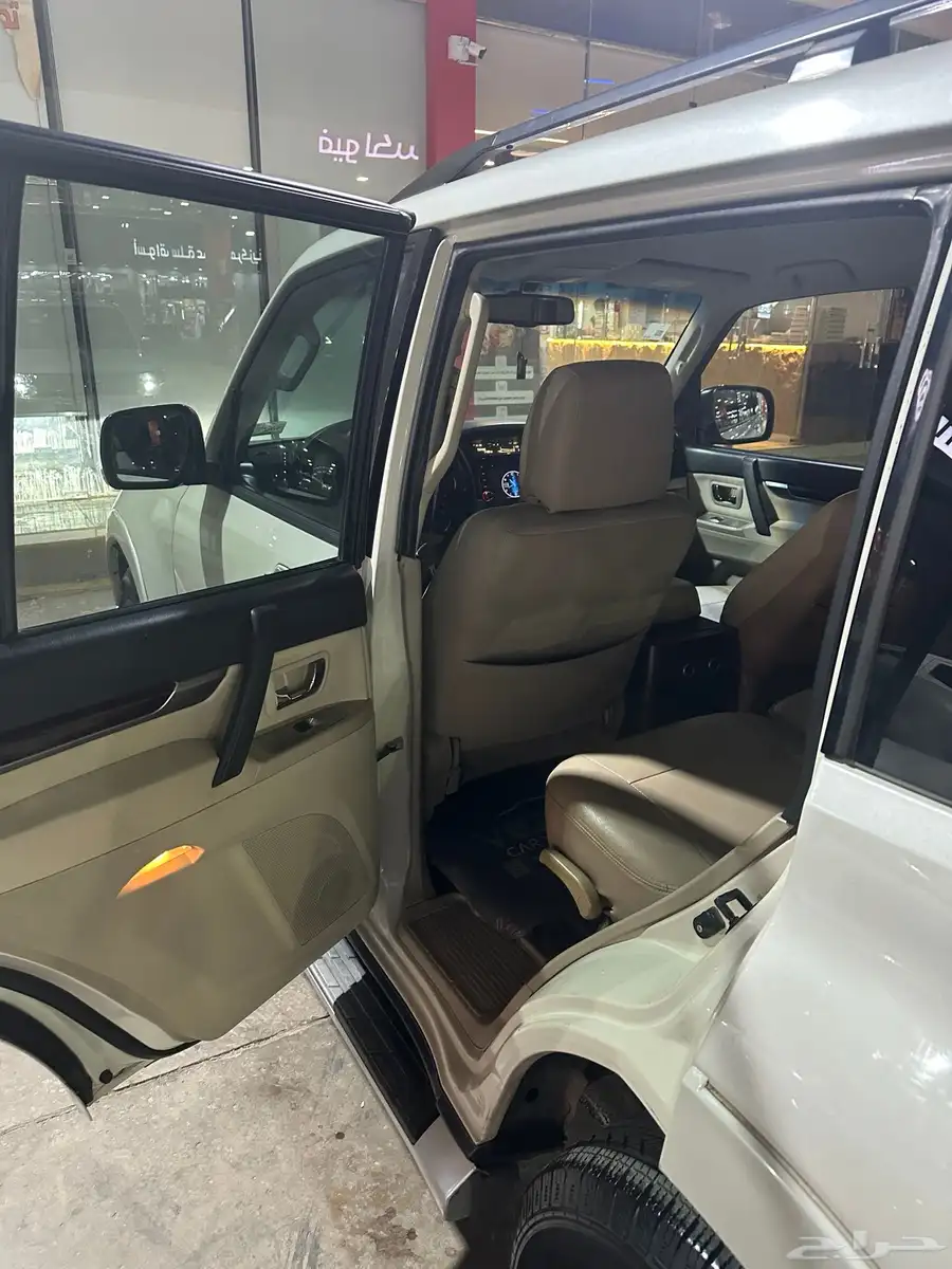 متسوبيشي باجيرو 2010 GLS للبيع 17