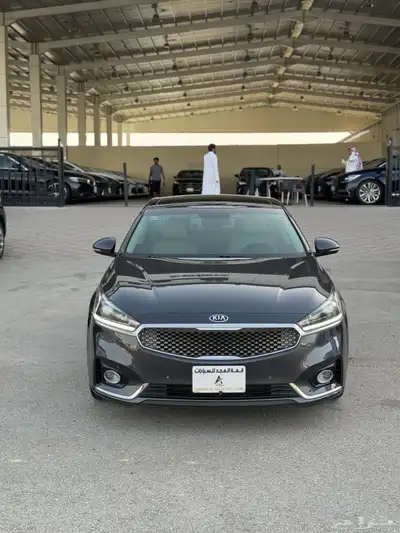 للبيع كيا كادينزا 2019 - نص فل - عداد 96 الف فقط 0