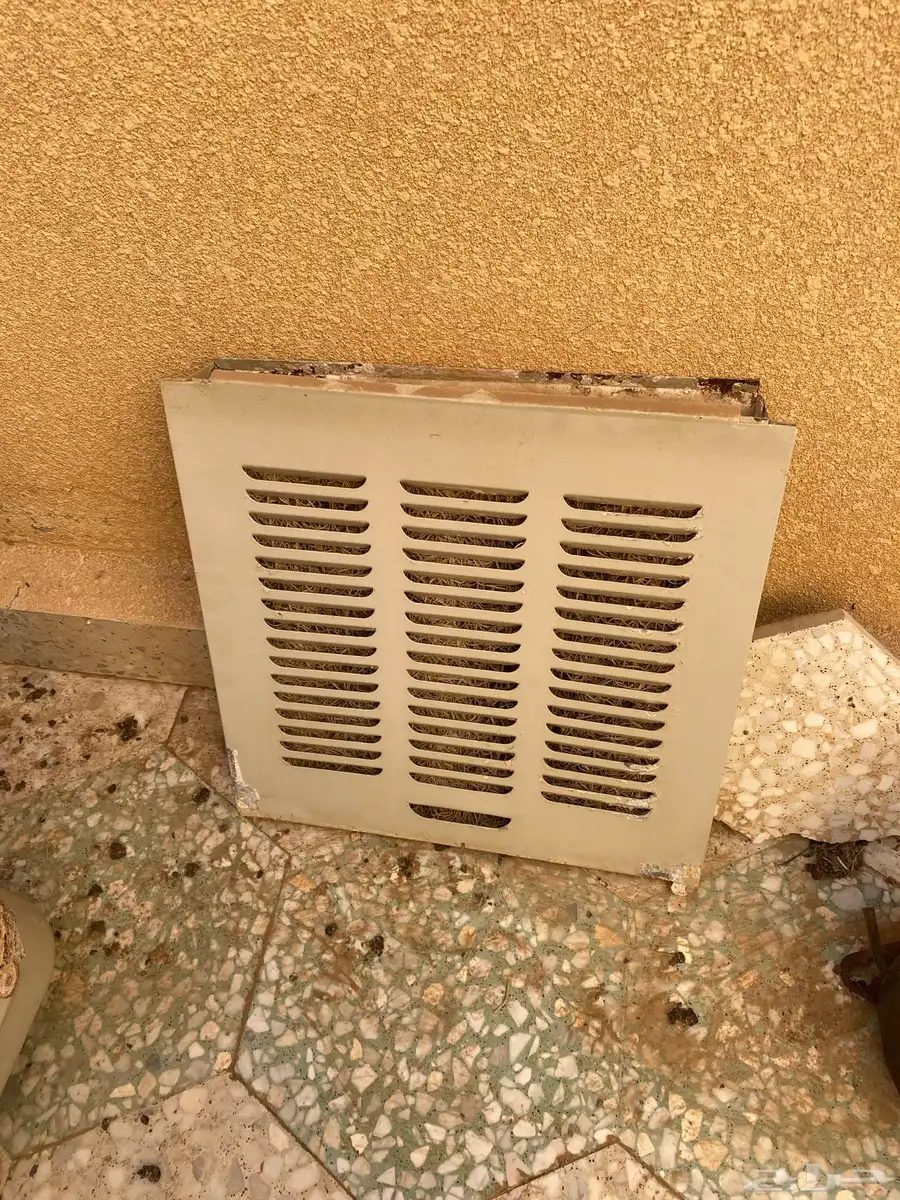 مكيف صحراوي 110كهرب مطفى شغال له 3 4 سنوات طافي 0