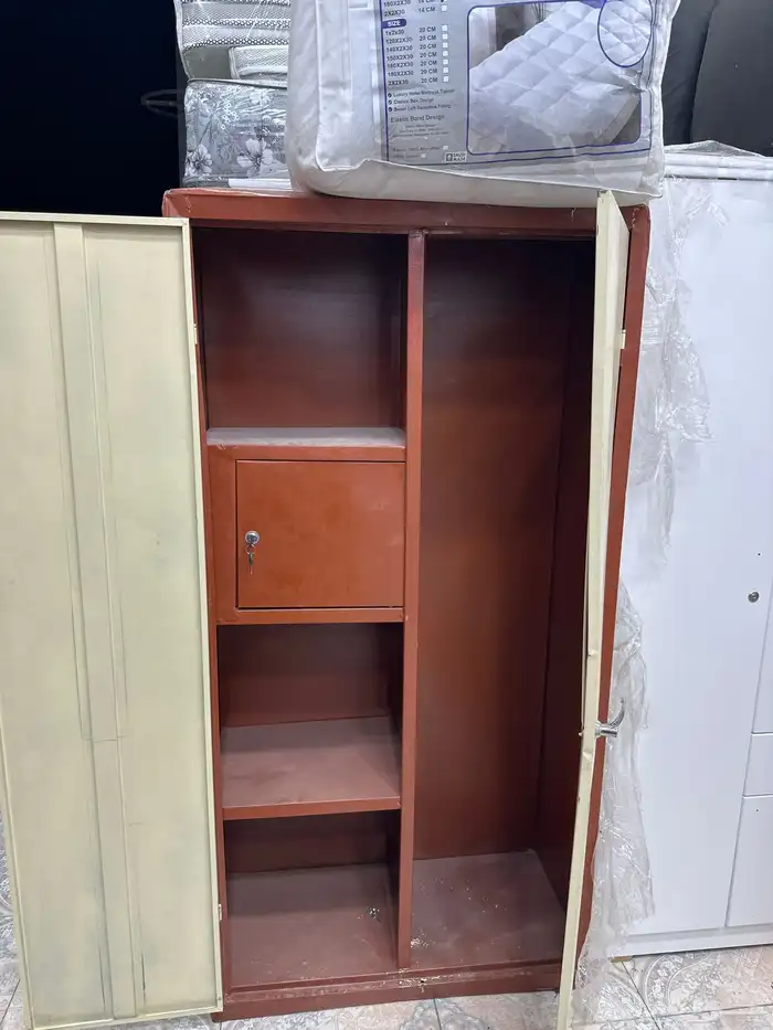 دواليب حديد وخشب 0