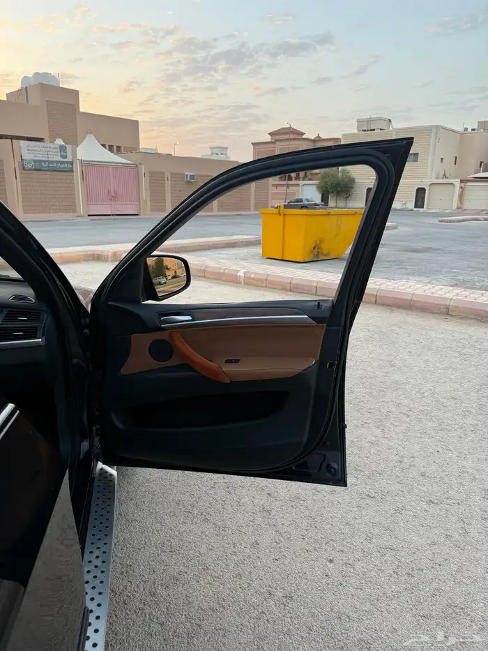 جيب بي أم ال في الخمسة نظيف جدا 39