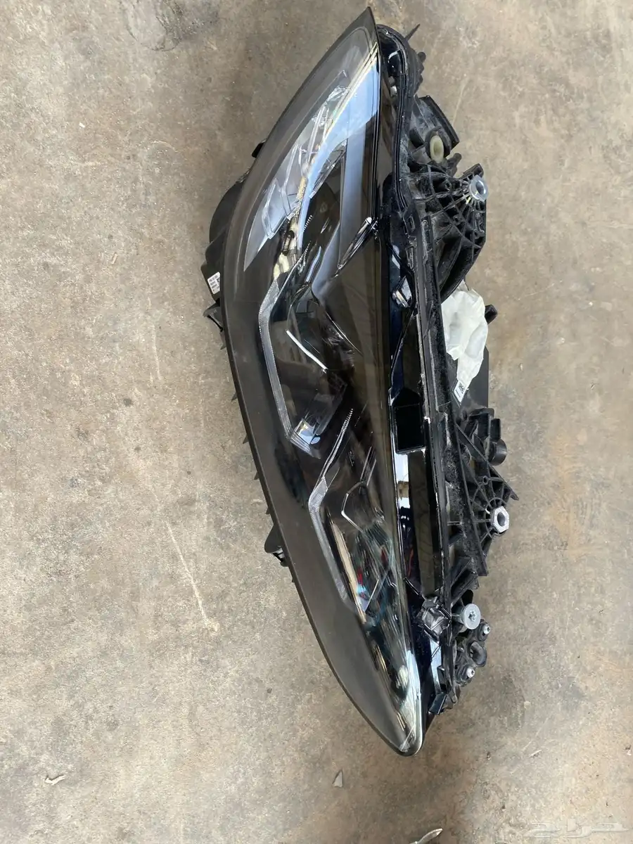 شمعه يمين BMW الفئة الرابعة M4 index