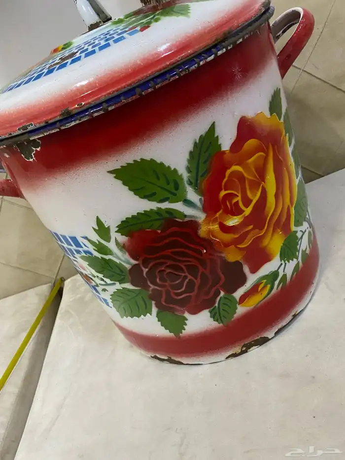 سطل غضار كبير مميز ونادر 8