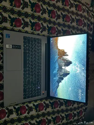 لاب توب لينوفو 1
