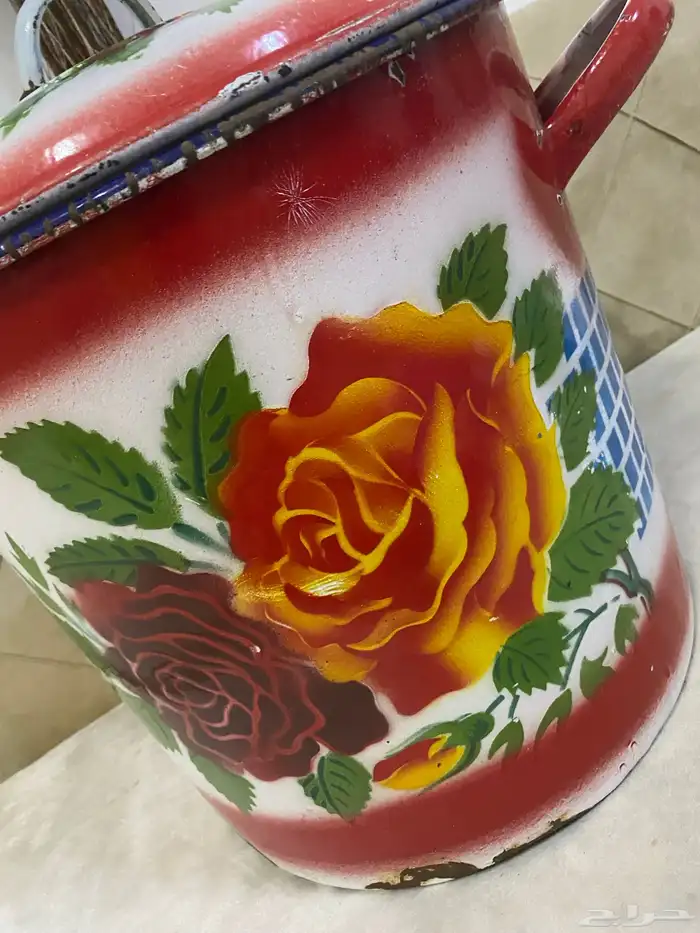 سطل غضار كبير مميز ونادر 2