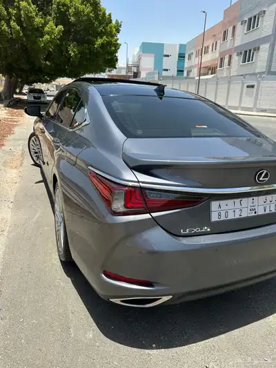 لكزس ES DD 2020 12