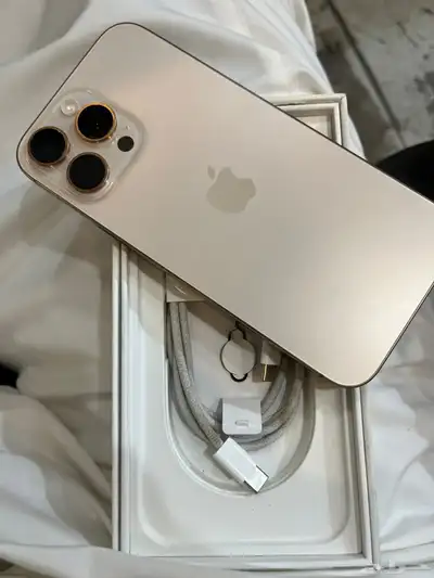 ايفون 16plus 7