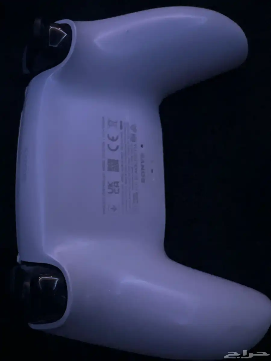 يد تحكم بلايستيشن 5 . PlayStation 5 controller 1