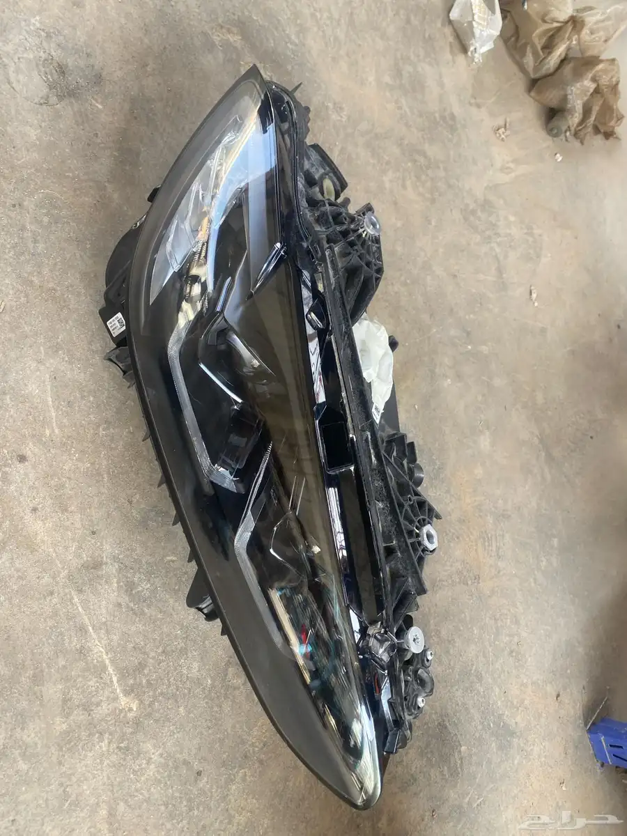 شمعه يمين BMW الفئة الرابعة M4 index