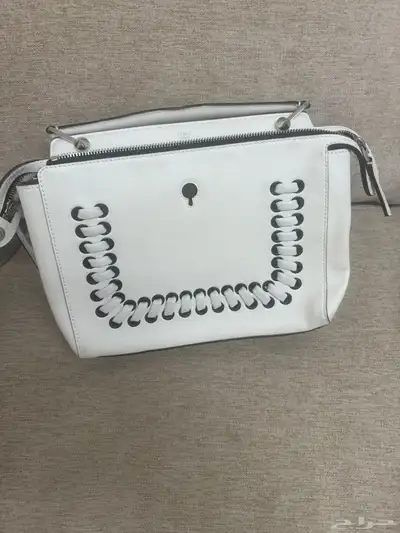 فندي شنطه نسائيه اصليه ماركه 1