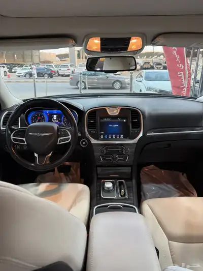 كرايزلر C300 2021 نص فل ليمتد V8 5.7 معرض(الرشيدي) 9