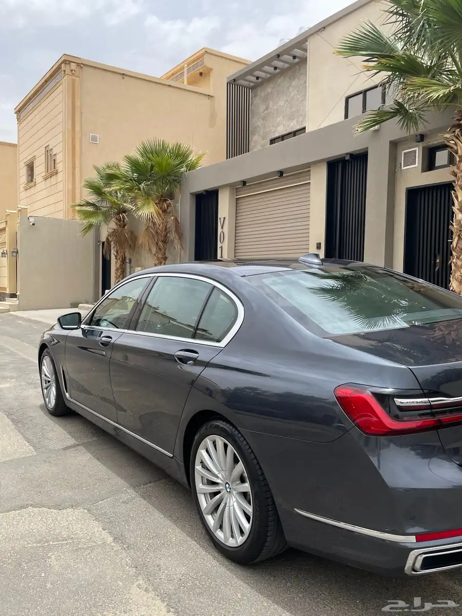بي ام دبليو (Li 730) م 2021 index