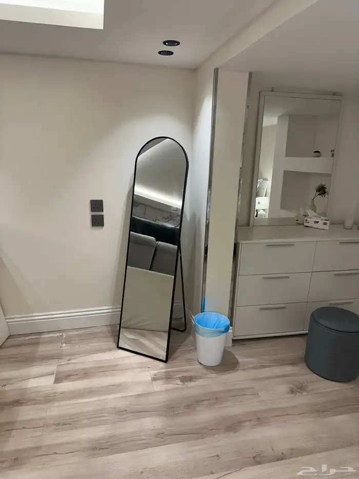 استوديو واسع بجلسة خارجية ايار يومي فقط 8