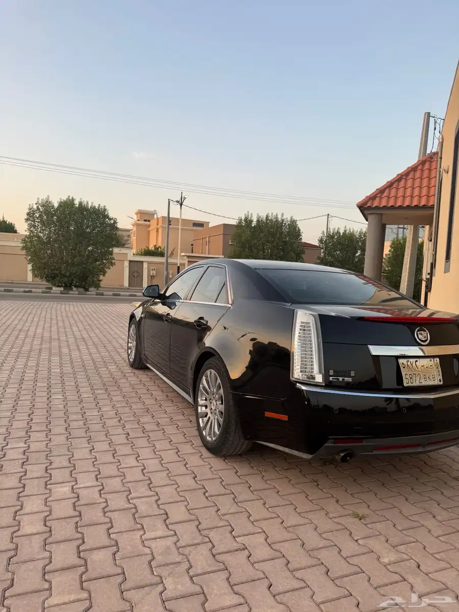 كاديلك CTS 2011 المالك الأول 4