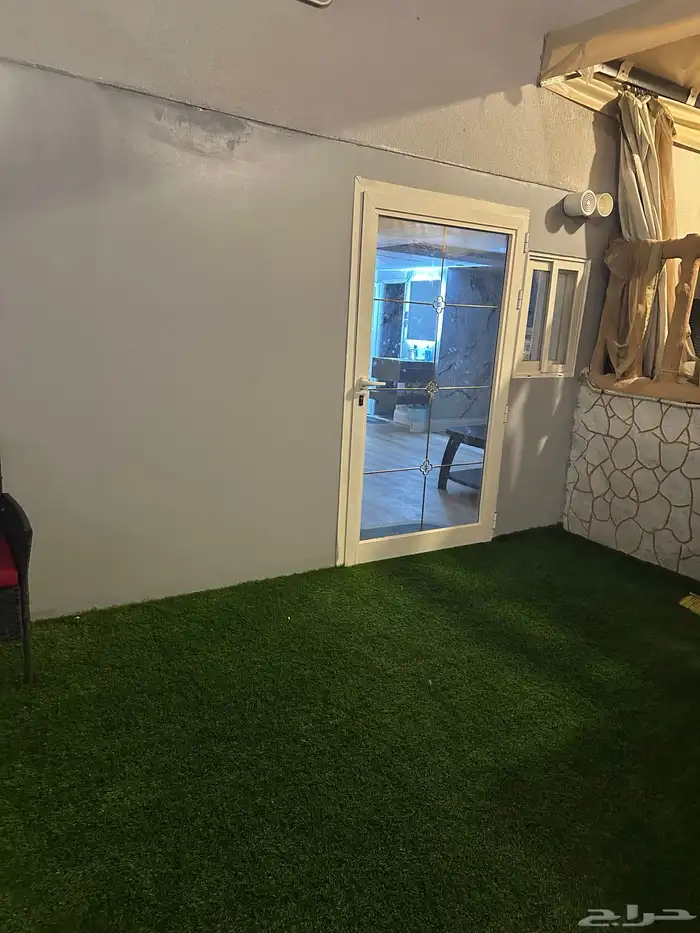 استوديو واسع بجلسة خارجية ايار يومي فقط 2