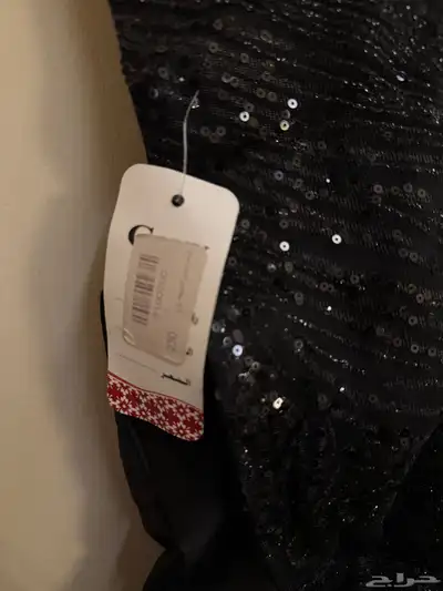 فستانين سهره جديده اسود وذهبي 11