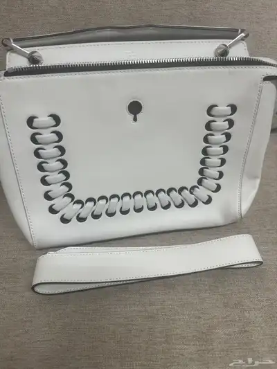فندي شنطه نسائيه اصليه ماركه 0