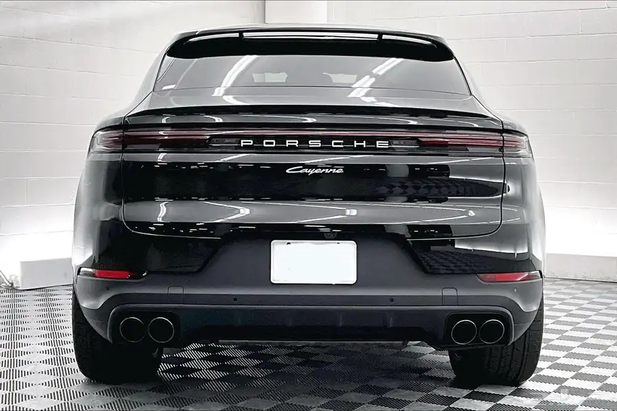 Porsche Cayenne Coupe 2024 فل نايت باكج index