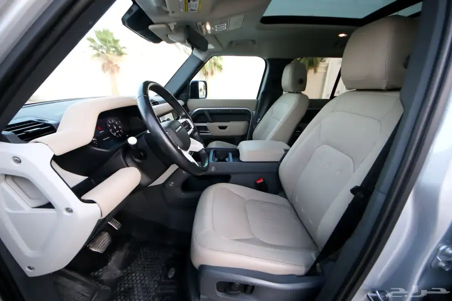 لاند روفر دفندر 2020 Defender First Edition V6 9