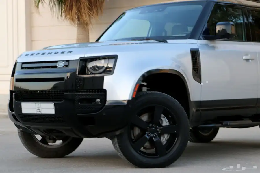 لاند روفر دفندر 2020 Defender First Edition V6 3