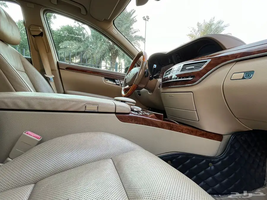 مرسيدس بانوراما S350 موديل 2010 ( بحالة الوكالة ) 40