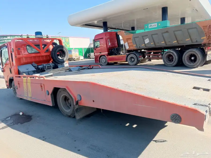 سطحه هدروليك وعايدي لنقل السيارات داخل الرياض والتقديرات 0