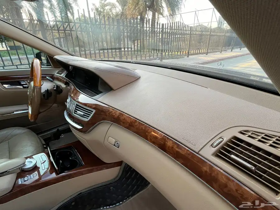 مرسيدس بانوراما S350 موديل 2010 ( بحالة الوكالة ) 38