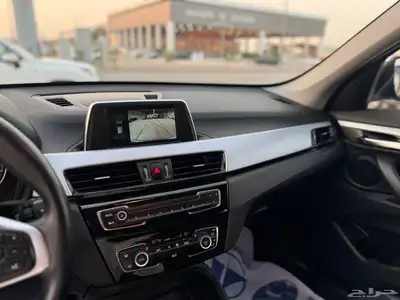 بي ام دبليو 2022 X1 ذهبي 17