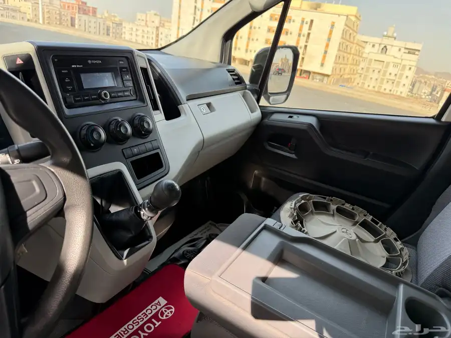 تويوتا_باص_هايس_ثلاجة_2021 29