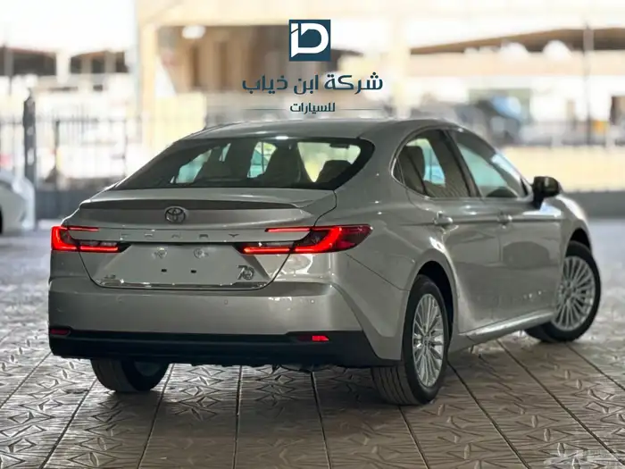 تويوتا كامري فئة LE خليجي 2025 لدى شركة ابن ذياب للسيارات 1