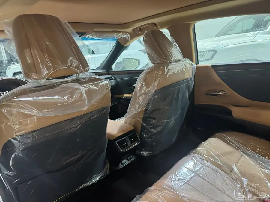 لكزس ES 350 بريمي CC بانوراما بروجيكتر 2025 نظام 50-50 9