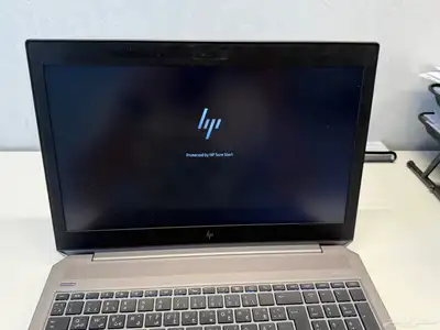 لأب توب للمصممين و المهندسين و المونتاج Hp zbook G5 8